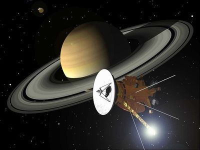 土星の輪の間を飛んだ探査機がある