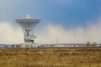 宇宙から送信される謎の電波