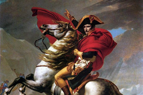 ナポレオンについて語られる逸話と死因の謎！英雄の戦術と身長の真実