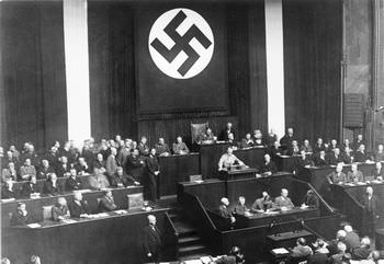 ヒトラー 国民選挙